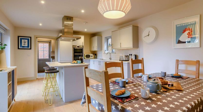 Photo of 4 Bed in Holt