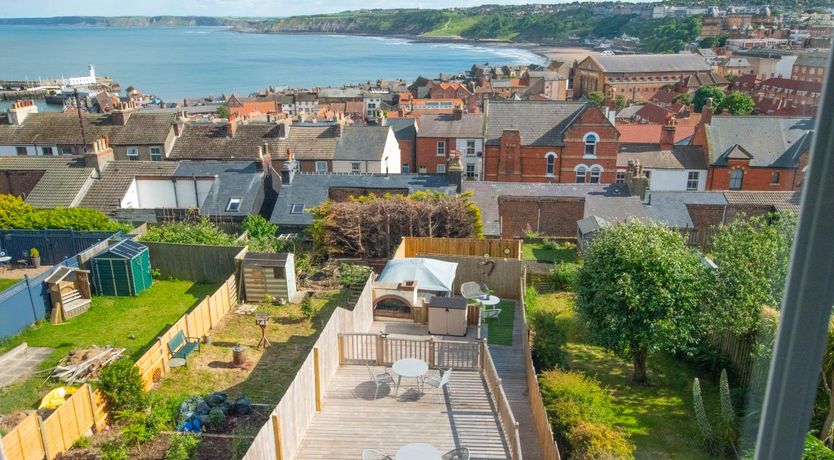 Photo of 2 Bed in Scarborough