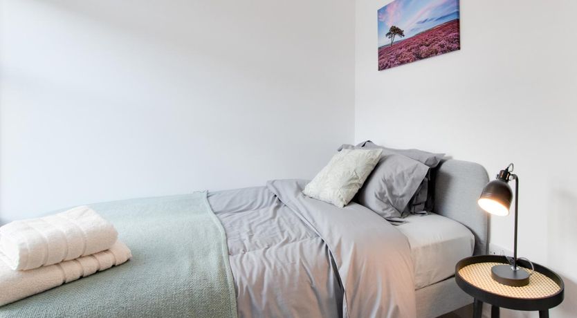 Photo of 2 Bed in Scarborough