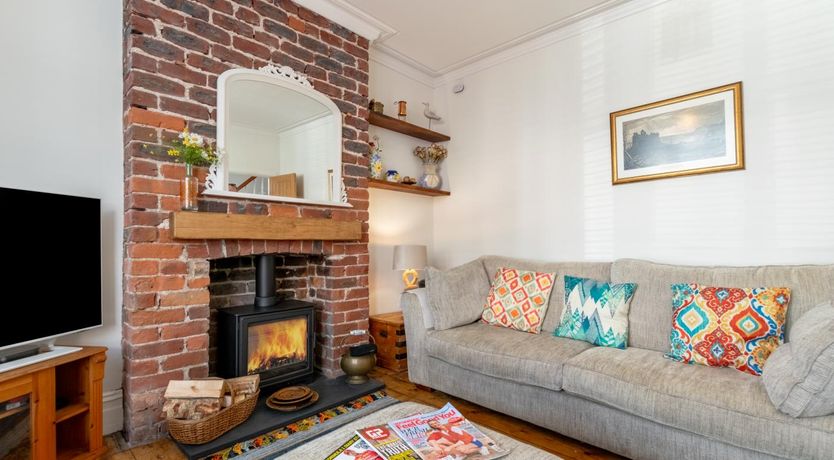 Photo of 3 Bed in Mumbles