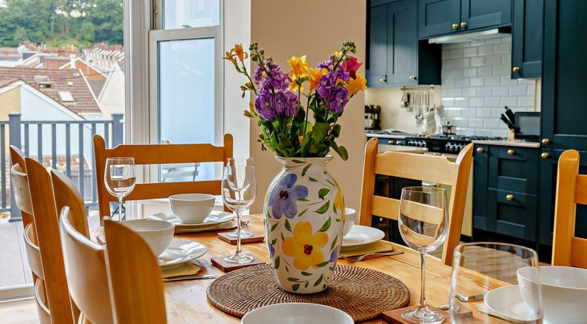 Photo of 3 Bed in Mumbles