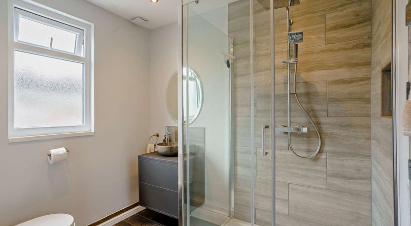 Photo of 3 Bed in Mumbles