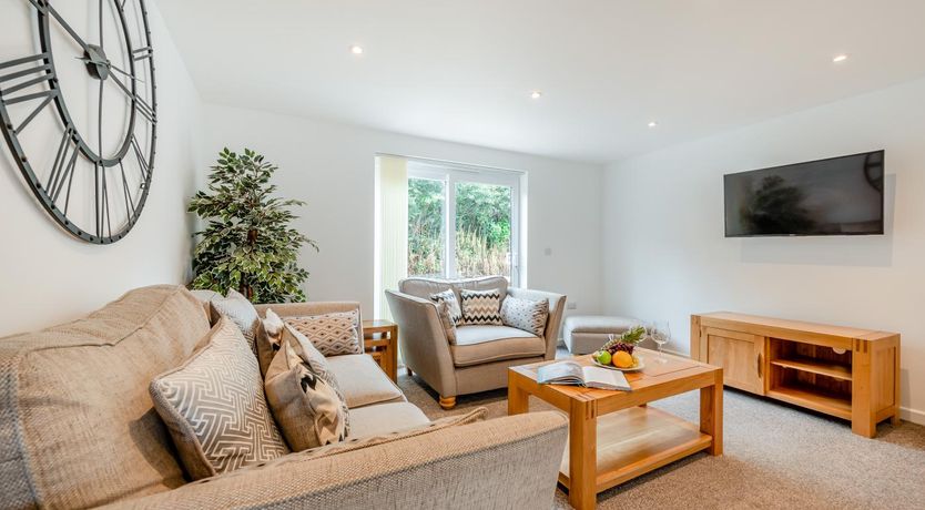 Photo of 2 Bed in St. Issey