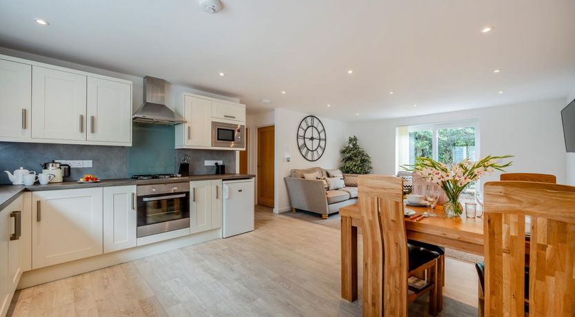 Photo of 2 Bed in St. Issey