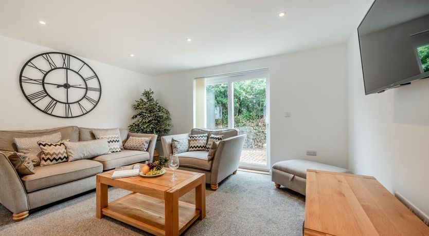 Photo of 2 Bed in St. Issey