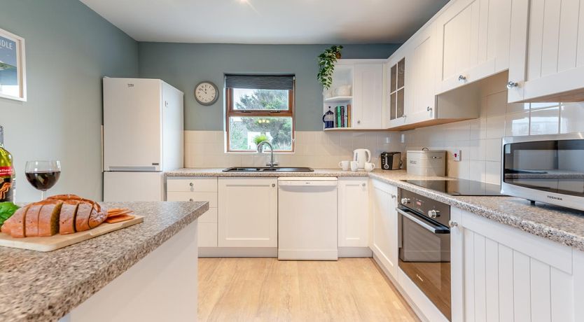 Photo of 3 Bed in Broad Haven