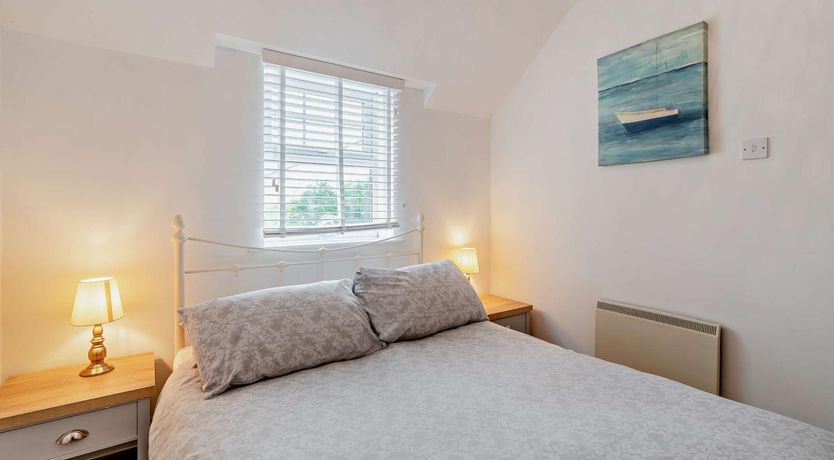 Photo of 2 Bed in Broad Haven