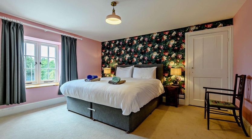 Photo of 7 Bed in Liskeard
