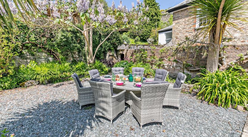 Photo of 4 Bed in Fowey