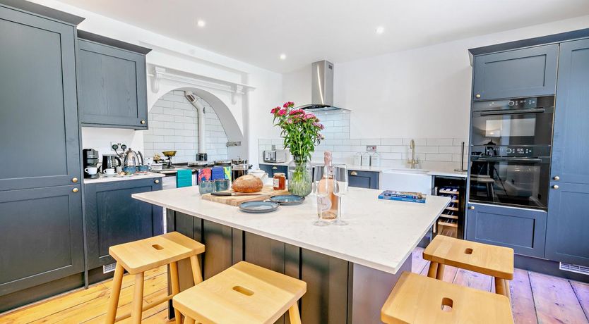 Photo of 4 Bed in Fowey