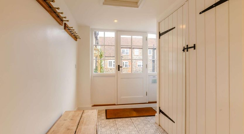 Photo of 2 Bed in Holt