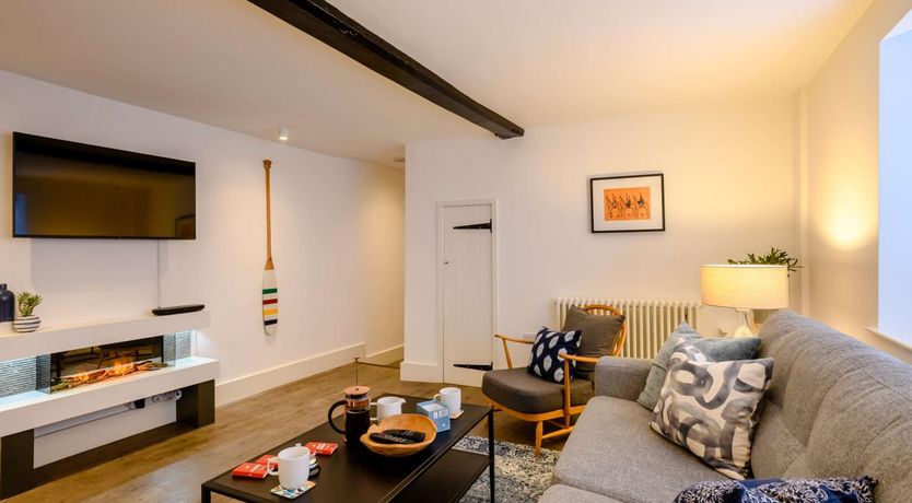 Photo of 2 Bed in Holt