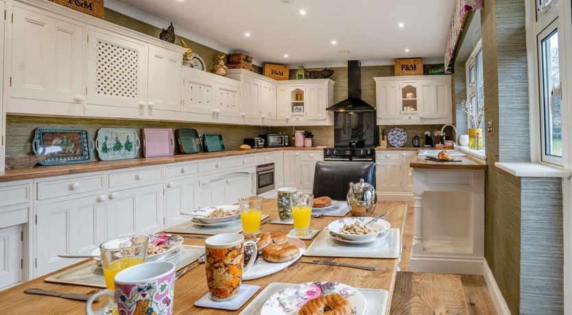 Photo of 10 Bed in Llanrhidian