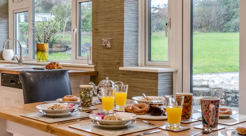 Photo of 10 Bed in Llanrhidian