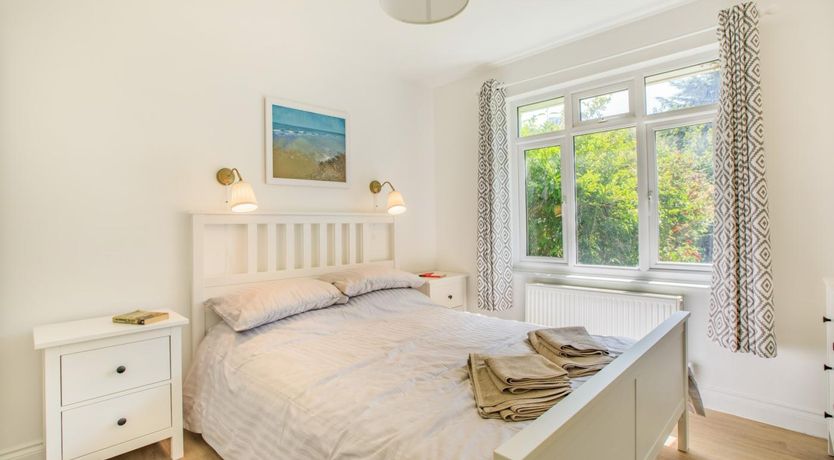Photo of 3 Bed in Combe Martin