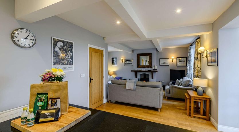 Photo of 3 Bed in Newton-by-the-Sea