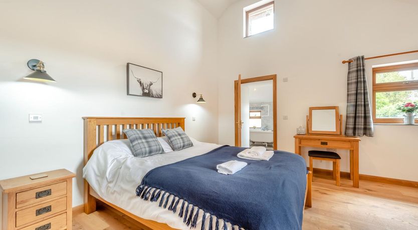 Photo of 2 Bed in Llangadog