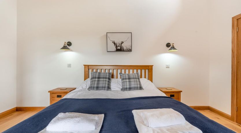 Photo of 2 Bed in Llangadog