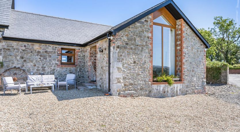 Photo of 2 Bed in Llangadog