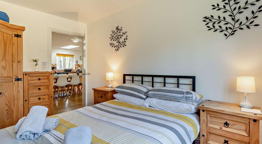 Photo of 5 Bed in Pentney