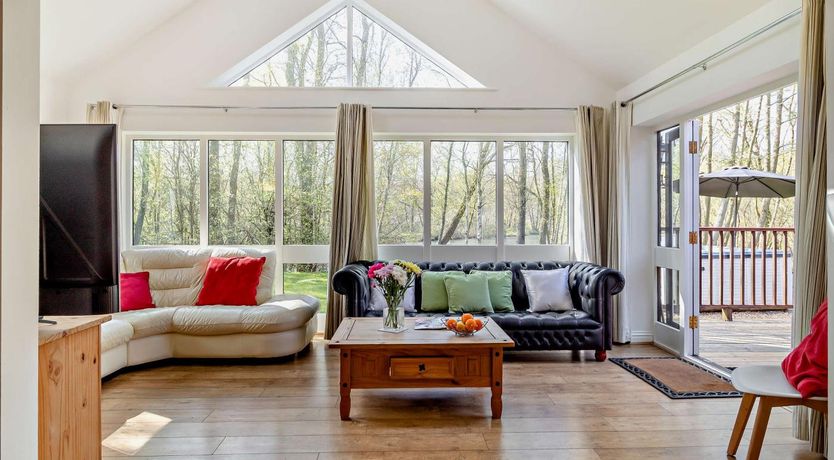 Photo of 5 Bed in Pentney