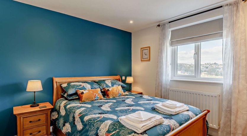 Photo of 3 Bed in St. Austell