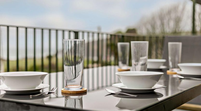 Photo of 2 Bed in Praa Sands