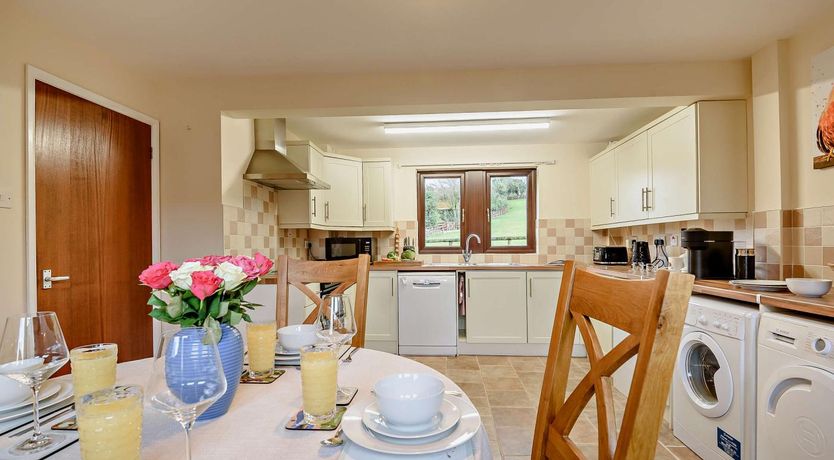 Photo of 2 Bed in Parwich
