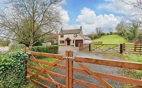 Photo of 2 Bed in Parwich