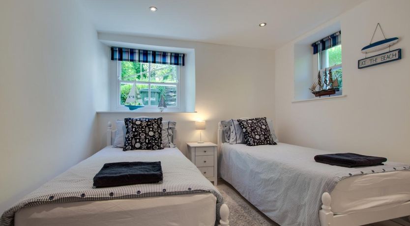 Photo of 3 Bed in Aberporth