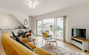 Photo of 2 Bed in Carlyon Bay