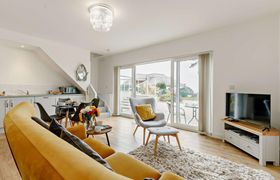 Photo of 2-bed-in-carlyon-bay-1