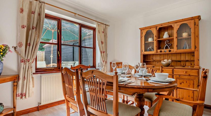 Photo of 4 Bed in Woodbridge