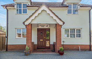 4 Bed in Woodbridge Holiday Home