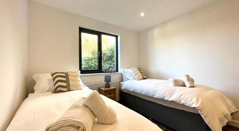 Photo of 2 Bed in Widemouth Bay