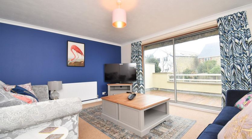 Photo of 4 Bed in Seaton