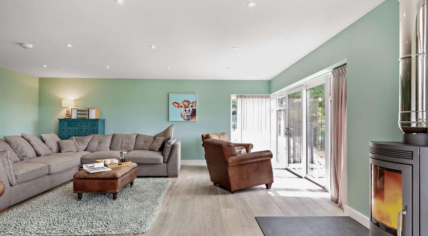 Photo of 6 Bed in St. Mellion