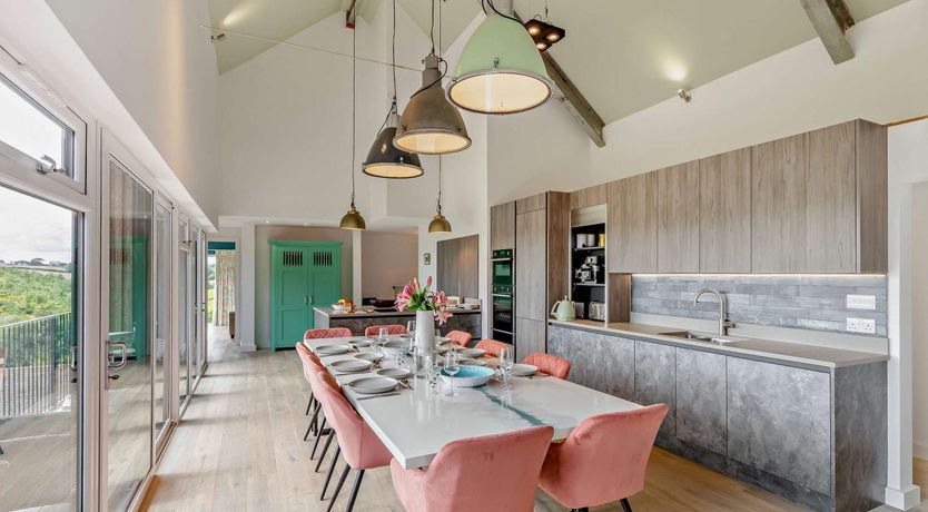 Photo of 6 Bed in St. Mellion