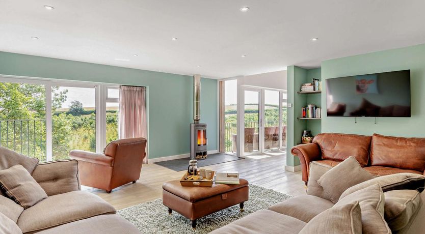 Photo of 6 Bed in St. Mellion