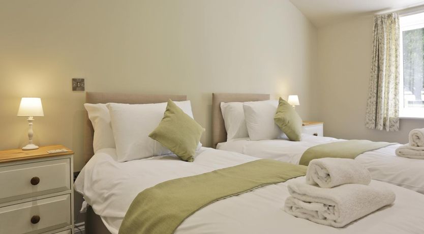 Photo of 10 Bed in Barsham