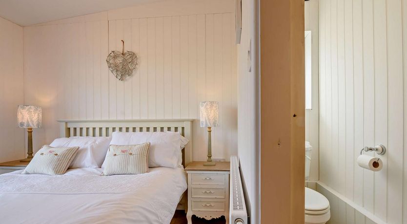 Photo of 4 Bed in Llansteffan