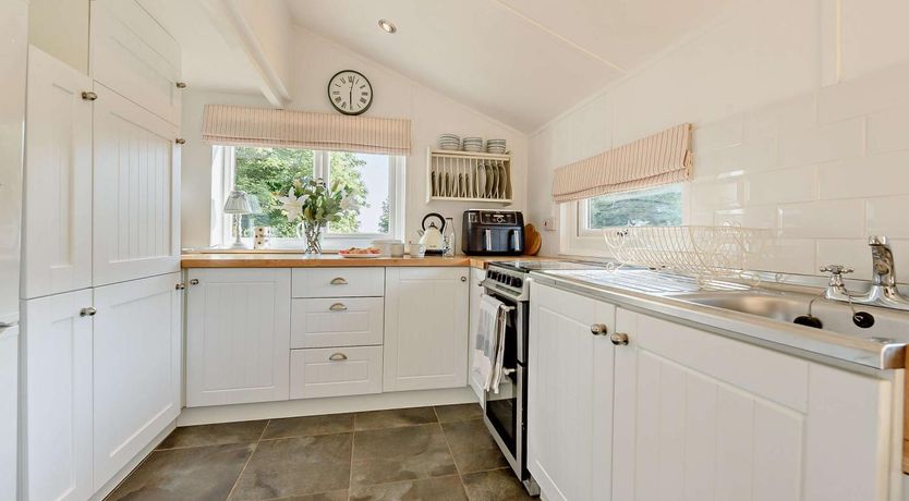 Photo of 4 Bed in Llansteffan