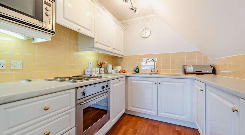 Photo of 2 Bed in Broad Haven