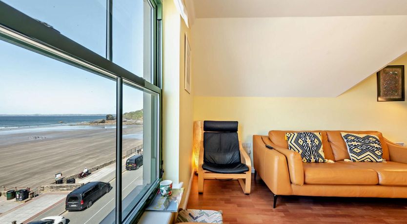 Photo of 2 Bed in Broad Haven