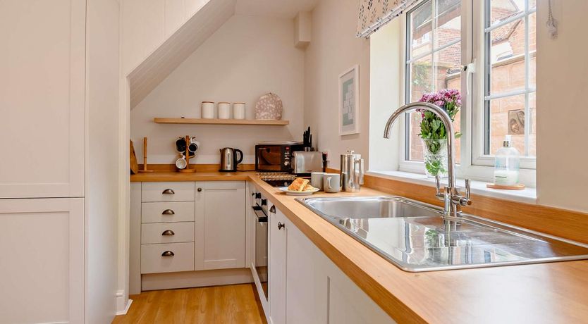 Photo of 2 Bed in Overstrand