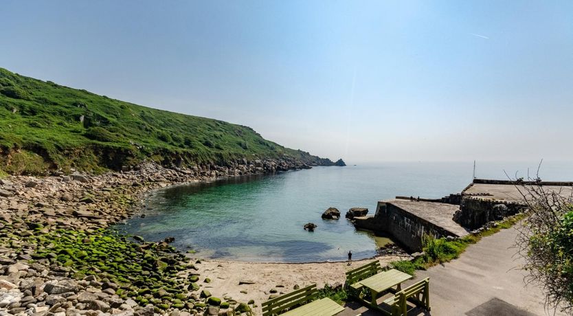 Photo of 1 Bed in Lamorna