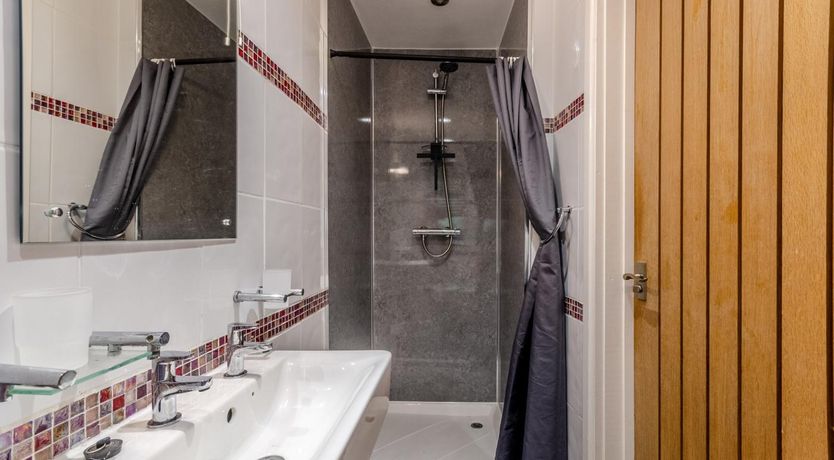 Photo of 1 Bed in Lamorna