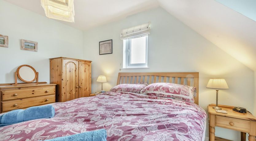 Photo of 3 Bed in Broad Haven