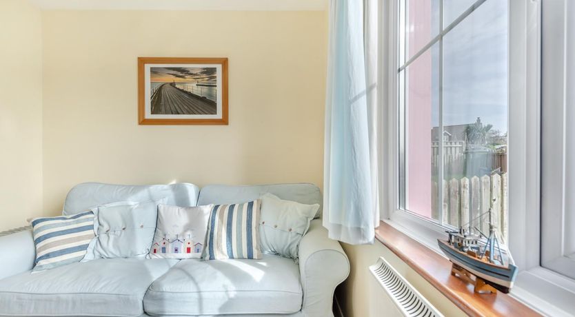 Photo of 3 Bed in Broad Haven