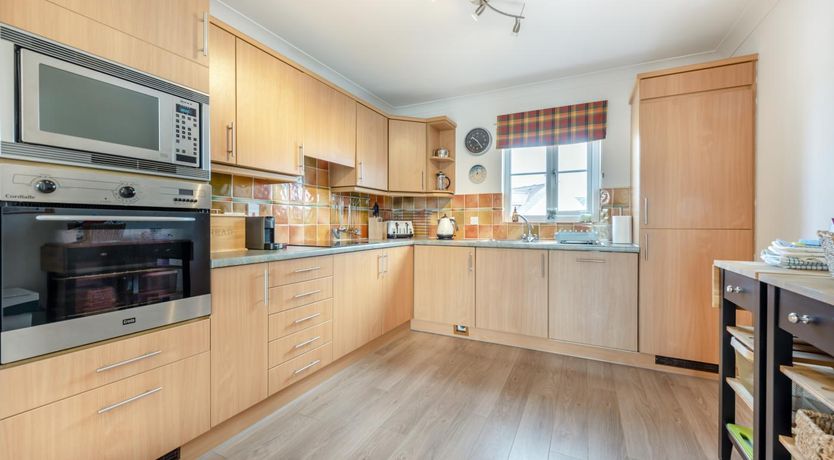 Photo of 3 Bed in Broad Haven